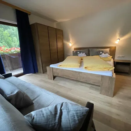 Zellner Apartment *