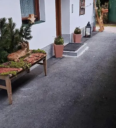 شقة Zellner ألباخ